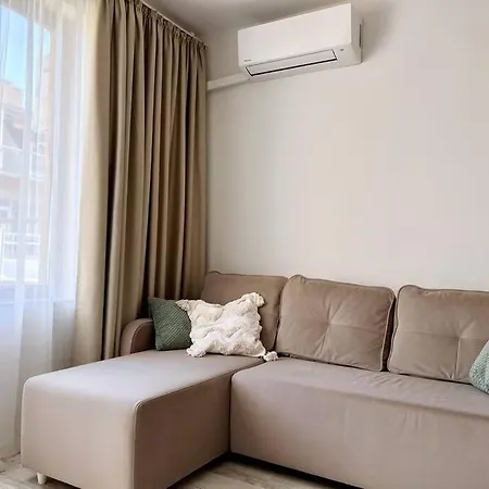 Apartment Seaside Tyndzha *
